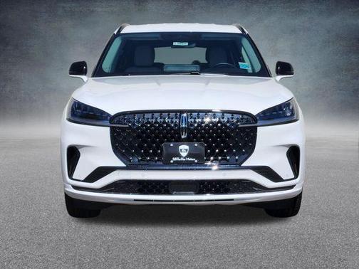Pristine White 2026 Lincoln Aviator Premiere