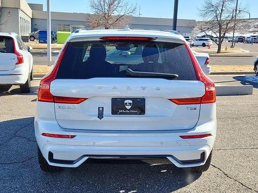 2025 Volvo XC60 Plug-In Hybrid T8 Core