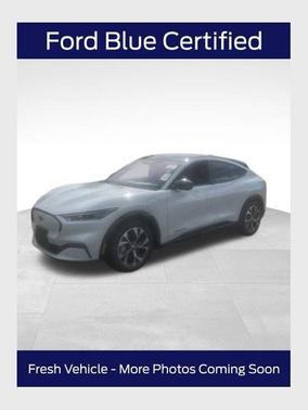 Space White Metallic 2023 Ford Mustang Mach-E Premium