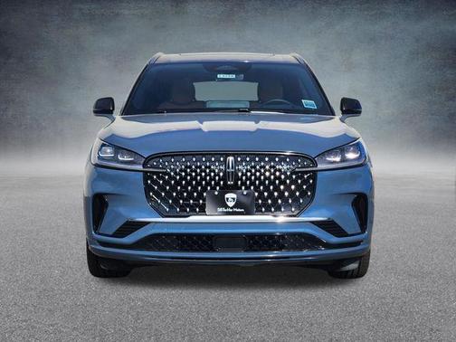 Whisper White 2026 Lincoln Aviator Black Label AWD