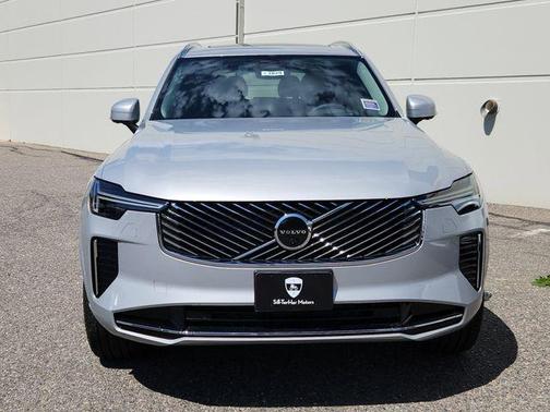 2025 Volvo XC90 B6 Ultra