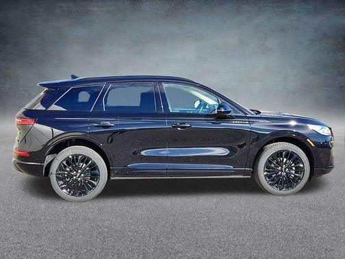 2025 Lincoln Corsair Reserve