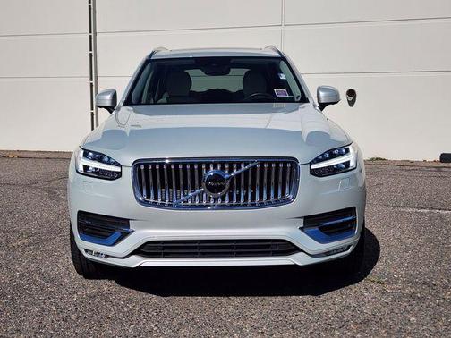 2022 Volvo XC90 T6 Inscription 6 Passenger