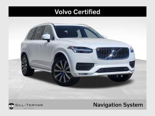 Crystal White 2023 Volvo XC90 B5 Core