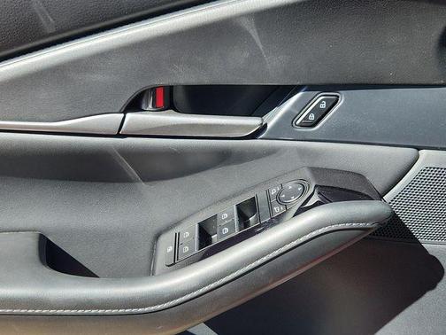 2025 Mazda CX-30 Select