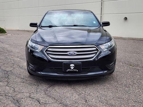 2016 Ford Taurus SEL