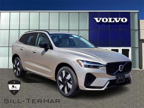 2025 Volvo XC60 Plug-In Hybrid T8 Plus