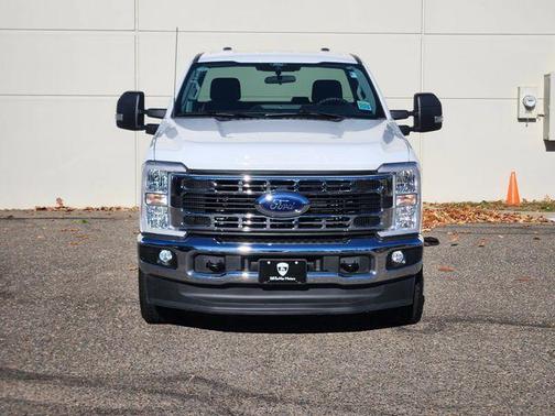 2024 Ford F-350 XLT