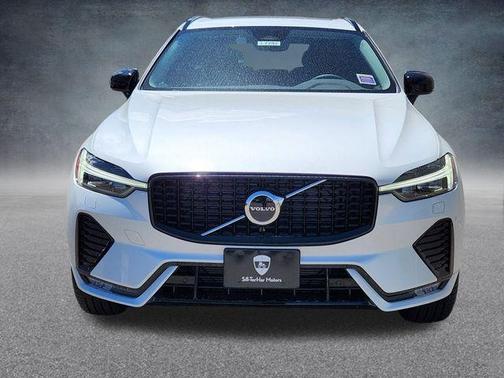 2025 Volvo XC60 B5 Core