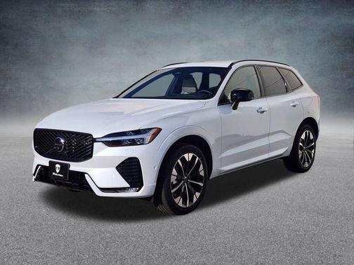 2026 Volvo XC60 B5 Plus