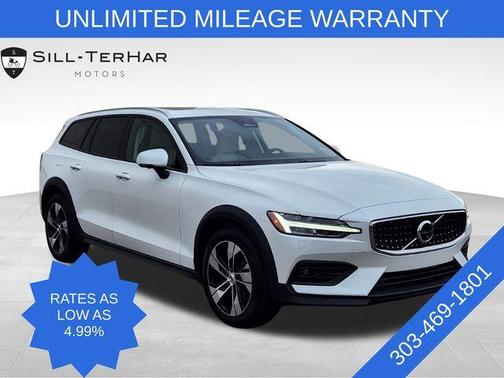 2024 Volvo V60 Cross Country B5 Plus