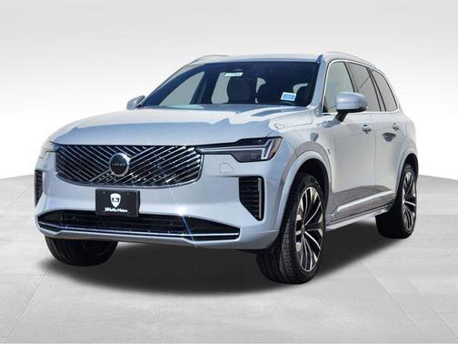 Gray Metallic 2025 Volvo XC90 B5 Core