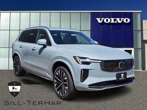 2025 Volvo XC90 B5 Core