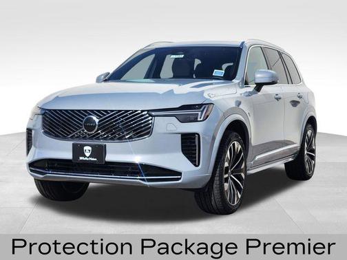 Gray Metallic 2025 Volvo XC90 B5 Core