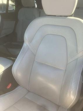 2022 Volvo XC90 Recharge Plug-In Hybrid T8 R-Design Extended Range 7P