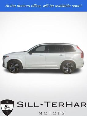 2022 Volvo XC90 Recharge Plug-In Hybrid T8 R-Design Extended Range 7P