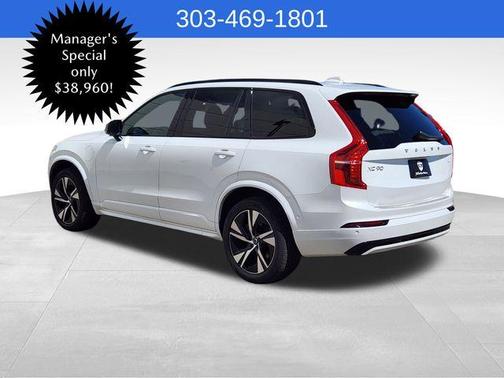 2022 Volvo XC90 Recharge Plug-In Hybrid T8 R-Design Extended Range 7P