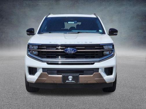 Star White 2026 Ford Expedition Max King Ranch