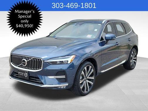 2023 Volvo XC60 B5 Ultimate Bright Theme