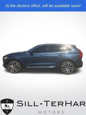 2023 Volvo XC60 B5 Ultimate Bright Theme