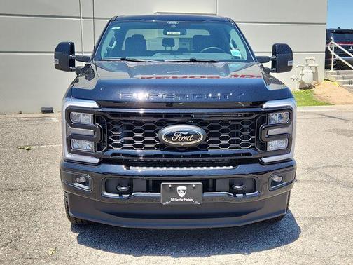 2025 Ford F-350 Lariat Super Duty