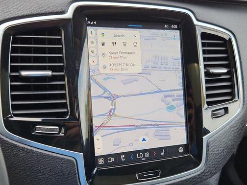 2025 Volvo XC90 B5 Plus