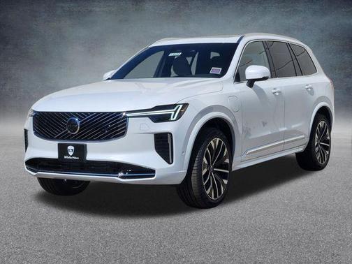 Crystal White Pearl 2026 Volvo XC90 Plug-In Hybrid T8 Plus 6-Seater