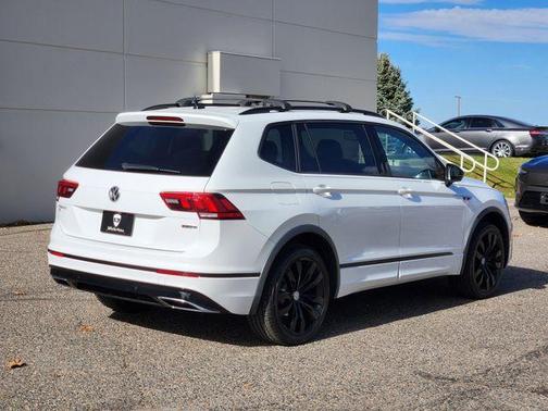 2021 Volkswagen Tiguan 2.0T SE R-Line Black