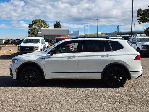 2021 Volkswagen Tiguan 2.0T SE R-Line Black