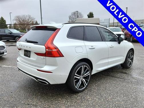 2021 Volvo XC60 Recharge Plug-In Hybrid T8 R-Design