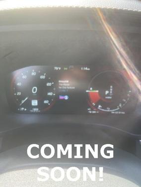 2021 Volvo XC60 Recharge Plug-In Hybrid T8 R-Design