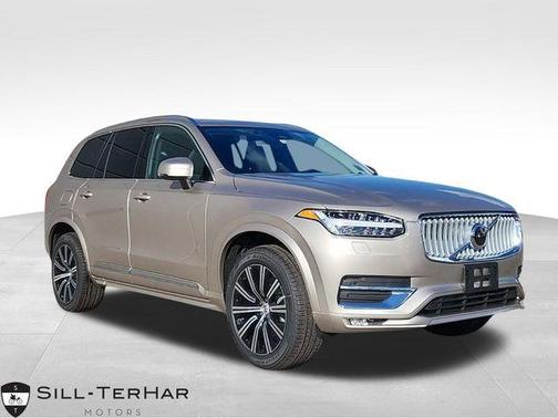 2025 Volvo XC90 B6 Core
