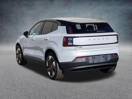 Crystal White 2026 Volvo EX30 Twin Motor Ultra