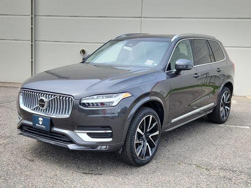 2024 Volvo XC90 B6 Ultimate Bright Theme 7-Seater