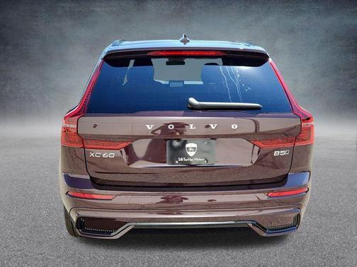 2026 Volvo XC60 B5 Plus