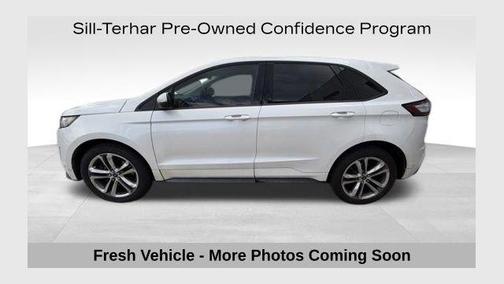 White Platinum Clearcoat Metallic 2016 Ford Edge Sport