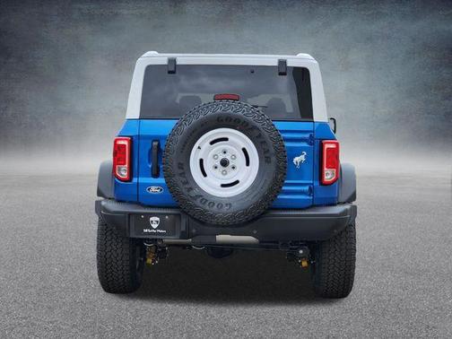 Velocity Blue Metallic 2026 Ford Bronco Heritage Edition