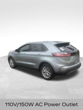 Iconic Silver Metallic 2024 Ford Edge SEL