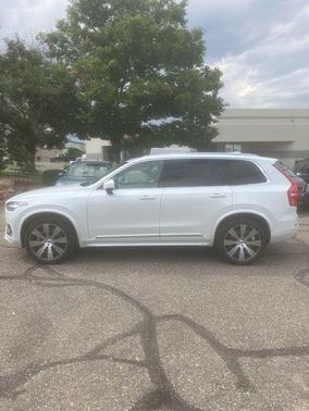2022 Volvo XC90 T6 Inscription 7 Passenger