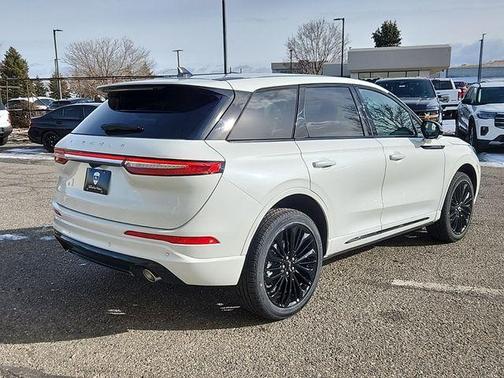 2025 Lincoln Corsair Premiere