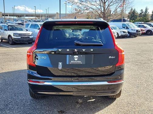 2025 Volvo XC90 B6 Ultra