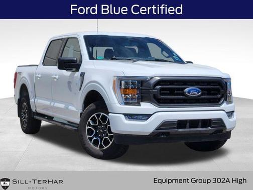 Oxford White 2022 Ford F-150 XLT
