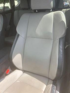 2017 Toyota RAV4 Platinum