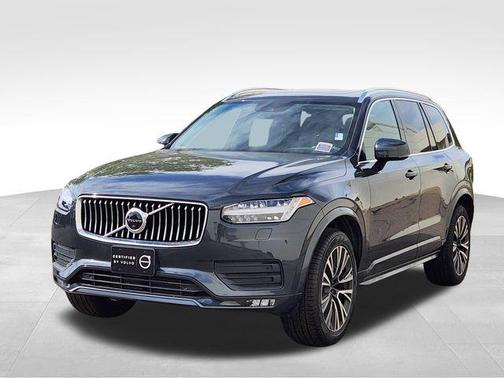 2022 Volvo XC90 T5 Momentum 7 Passenger