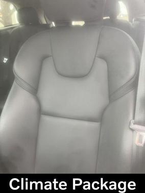 2025 Volvo XC60 B5 Core