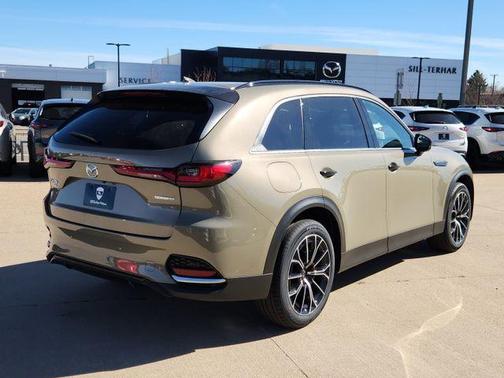 2025 Mazda CX-70 PHEV Premium Plus Package
