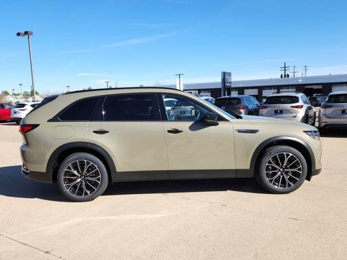 2025 Mazda CX-70 PHEV Premium Plus Package