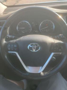 2017 Toyota Highlander Limited Platinum