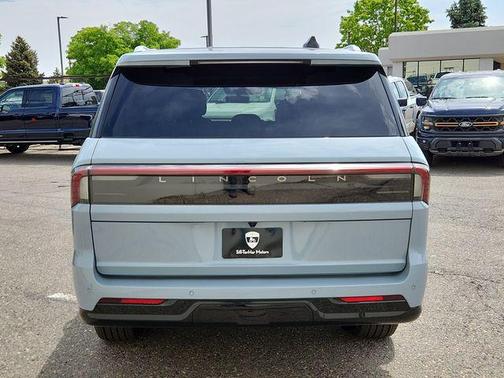 2025 Lincoln Navigator L Reserve