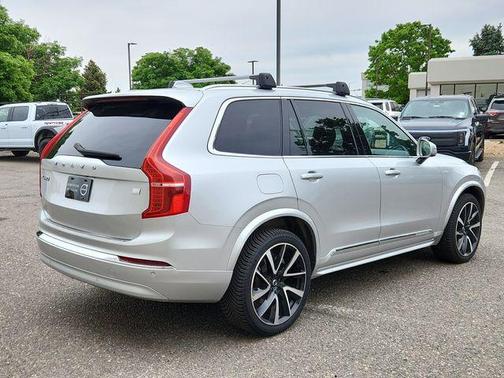 2022 Volvo XC90 Recharge Plug-In Hybrid T8 Inscription Expression Extended Range 6P